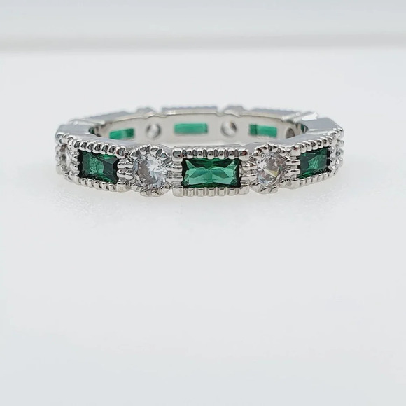 🔥 Stackable Trendy 925 Silver Plated Green CZ Ring, FB16FA1107 - Picture 2 of 2
